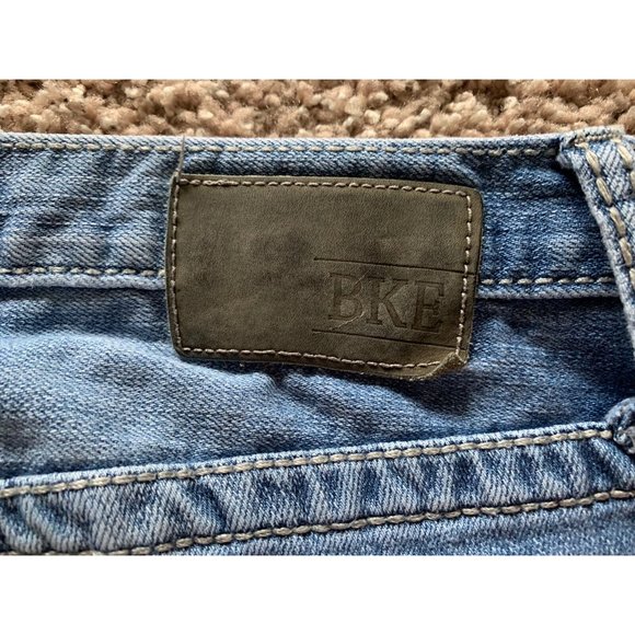 BKE Jeans Men Size 34S Medium Wash Blue Derek Straight Leg Denim 34x26 - Picture 8 of 14